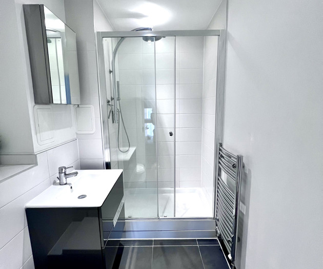 Spacious 2 Bed/2 Bath Canary Wharf | Gym & Parking