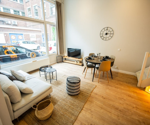 Urban Elegance 3BDR Apartment BSH