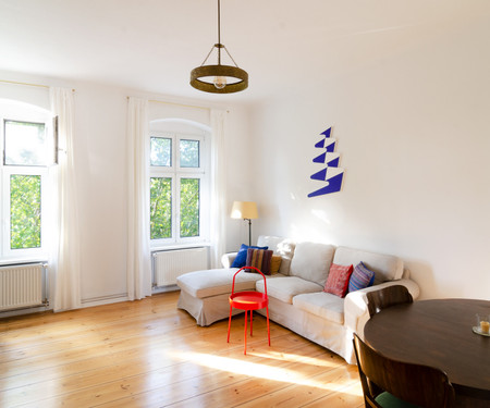 Bright top floor apartment in Kreuzberg