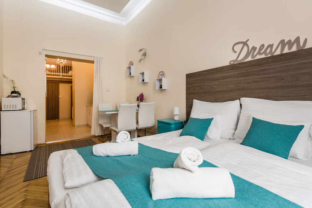 Welcome to our stylish home near the Basilic preview