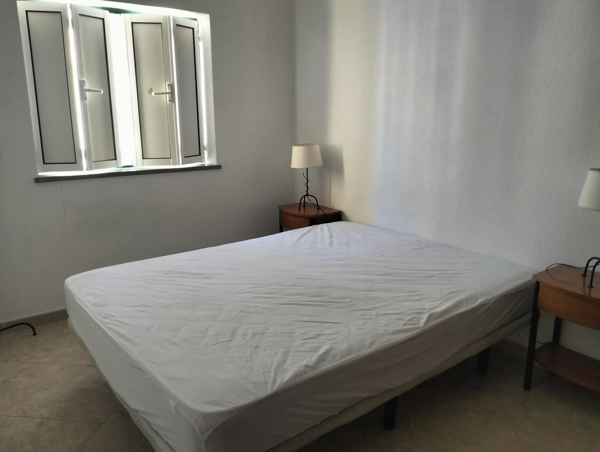 Bedroom with double bed