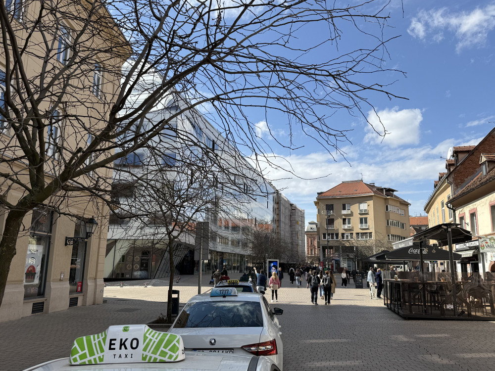 Apartment in the Heart of Zagreb – Europe Square preview