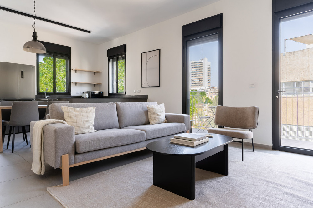 Blueground | Lev Hair, Spacious, 2 Balconies -22 preview