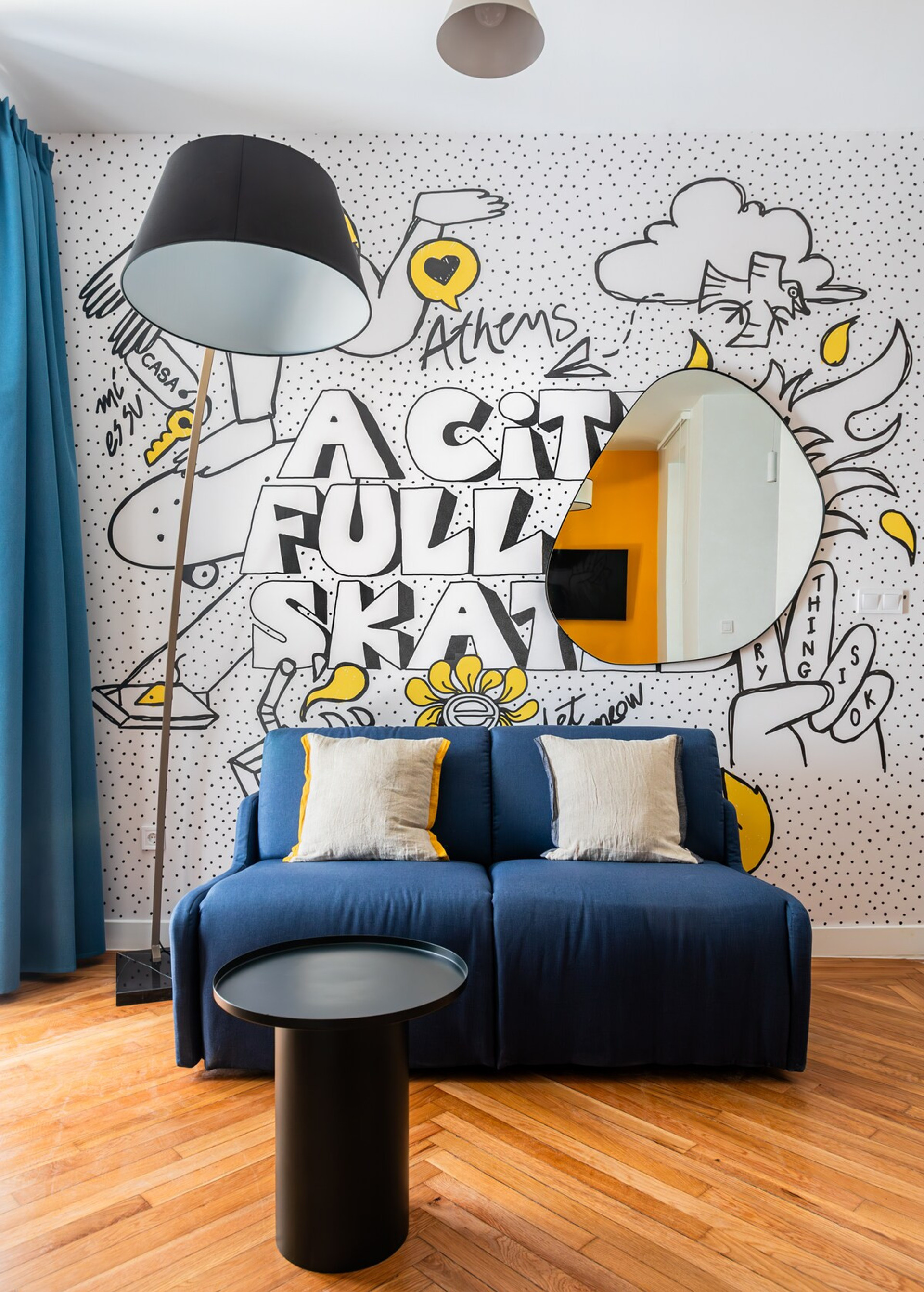 Rooms: Living room