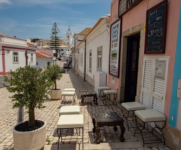 Cozy Studio with Pool - The Strip street & Beach