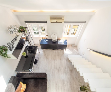 Duplex studio apartment for rent in Bairro Alto