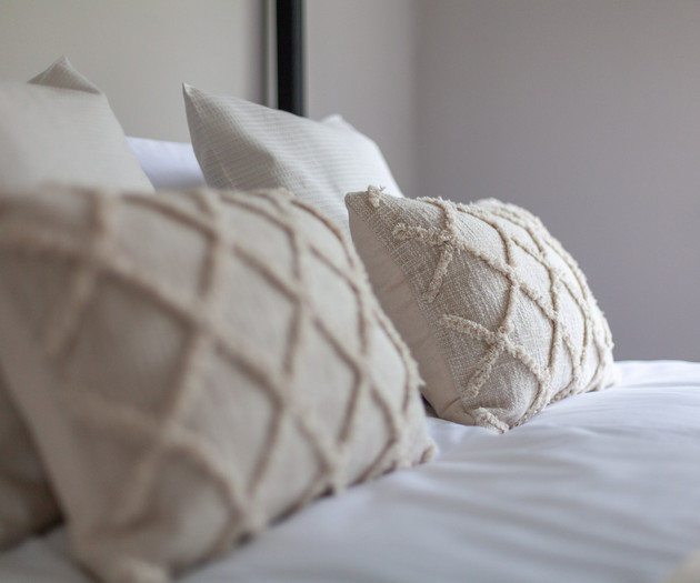 Trendy 2BR 1Bath Flat, 15 Min to Wembley, Sleeps 6