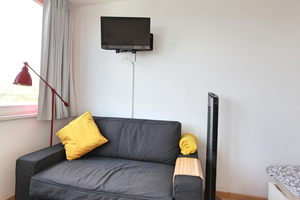 One-bedroom apartment, Karlin, Molakova