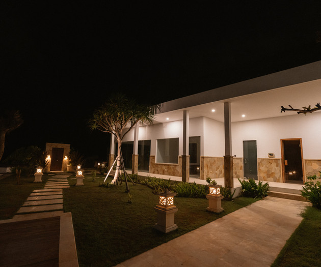 Luxury Ocean Front Private Pool  5 BDR Nalas Villa