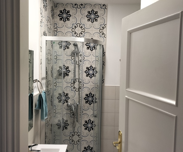 Luceros Room-Stained glass, large closet