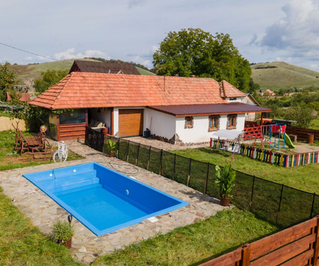 Transylvanian Cottage with Private Swimming Pool