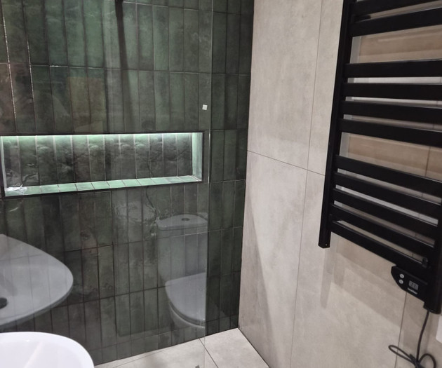 Design Studio with Brand New Walk-in Shower & AC