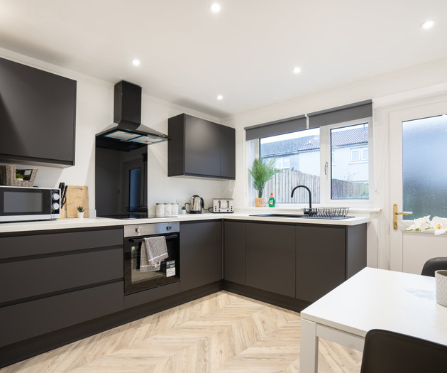 4BR Family Group Home, Sleeps 8 Livingston
