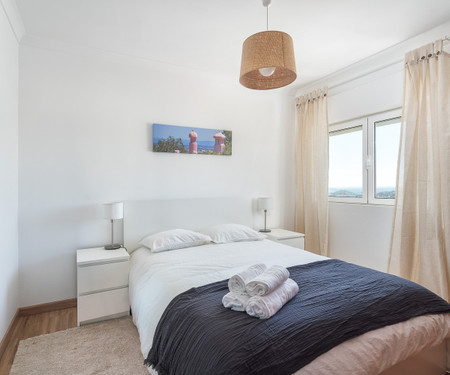 Spacious & Sunny Flat | Loulé