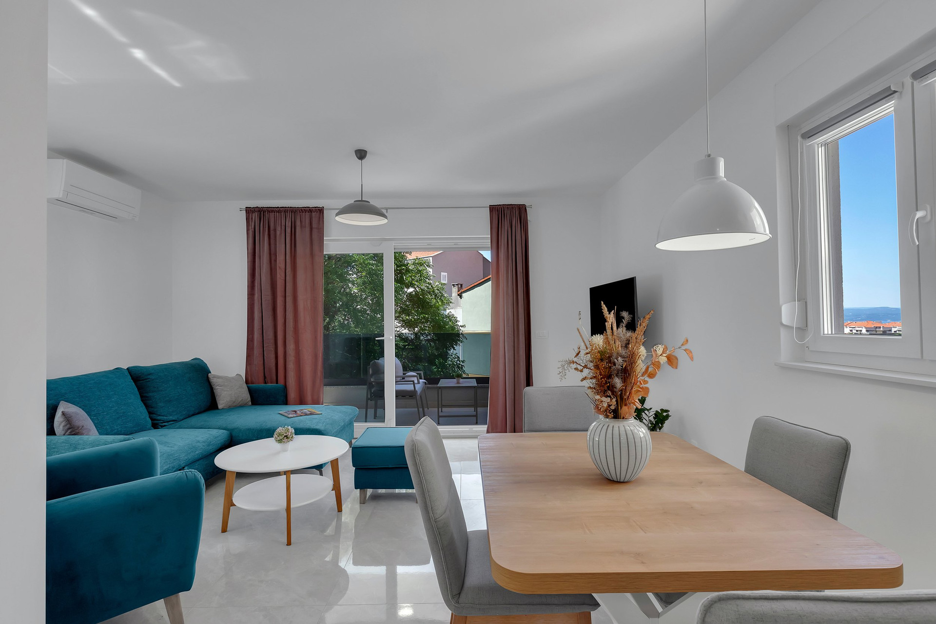Living room with dining table