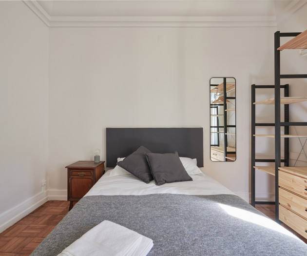 MP7# | Q4 - Room with Private Bathroom