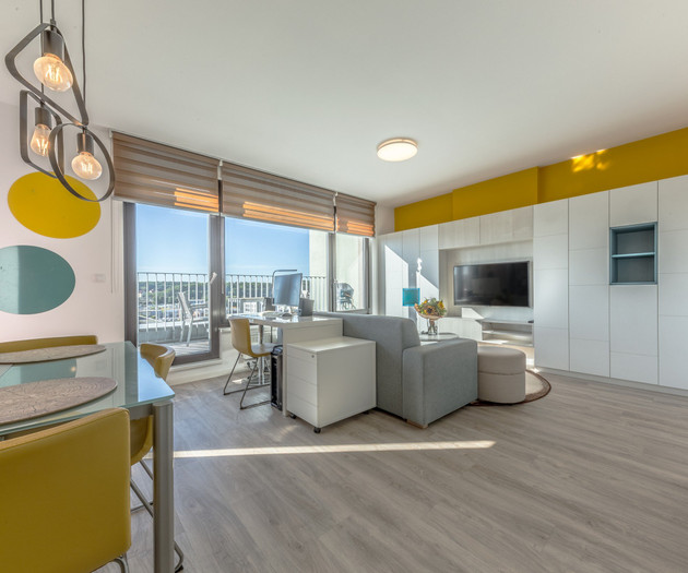 Cozy Apartment with Sunny Terrace & Parking
