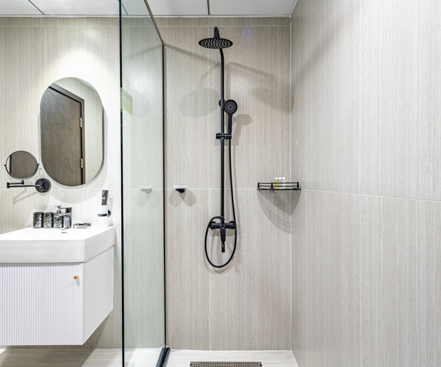 Near Miracle Garden | 1BR, Pool+Gym, Balcony Arjan