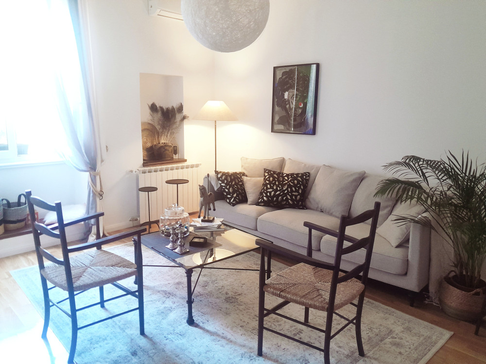 Spacious apartment with private parking preview
