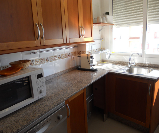 Kitchen counter with microwave