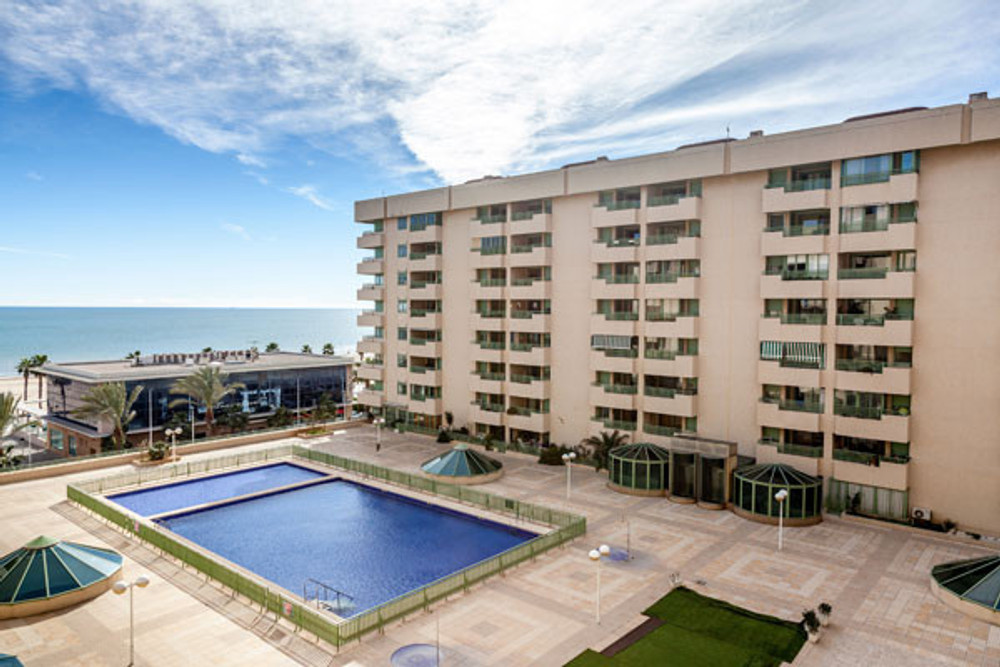 Apartment with pool in Patacona beach preview