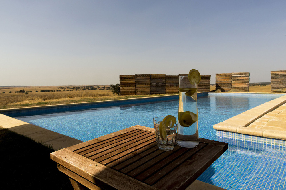 Peaceful villa near Évora with pool & private 12ha preview