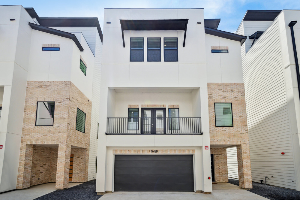 4-Story Luxury Home with Rooftop Deck – Houston preview