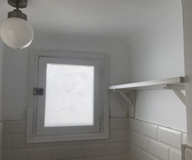 Merseguera Room - Large, bright, open closet