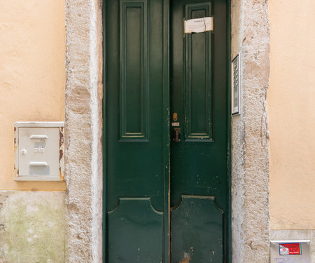 Alfama Beco dos Ramos with amazing sea view