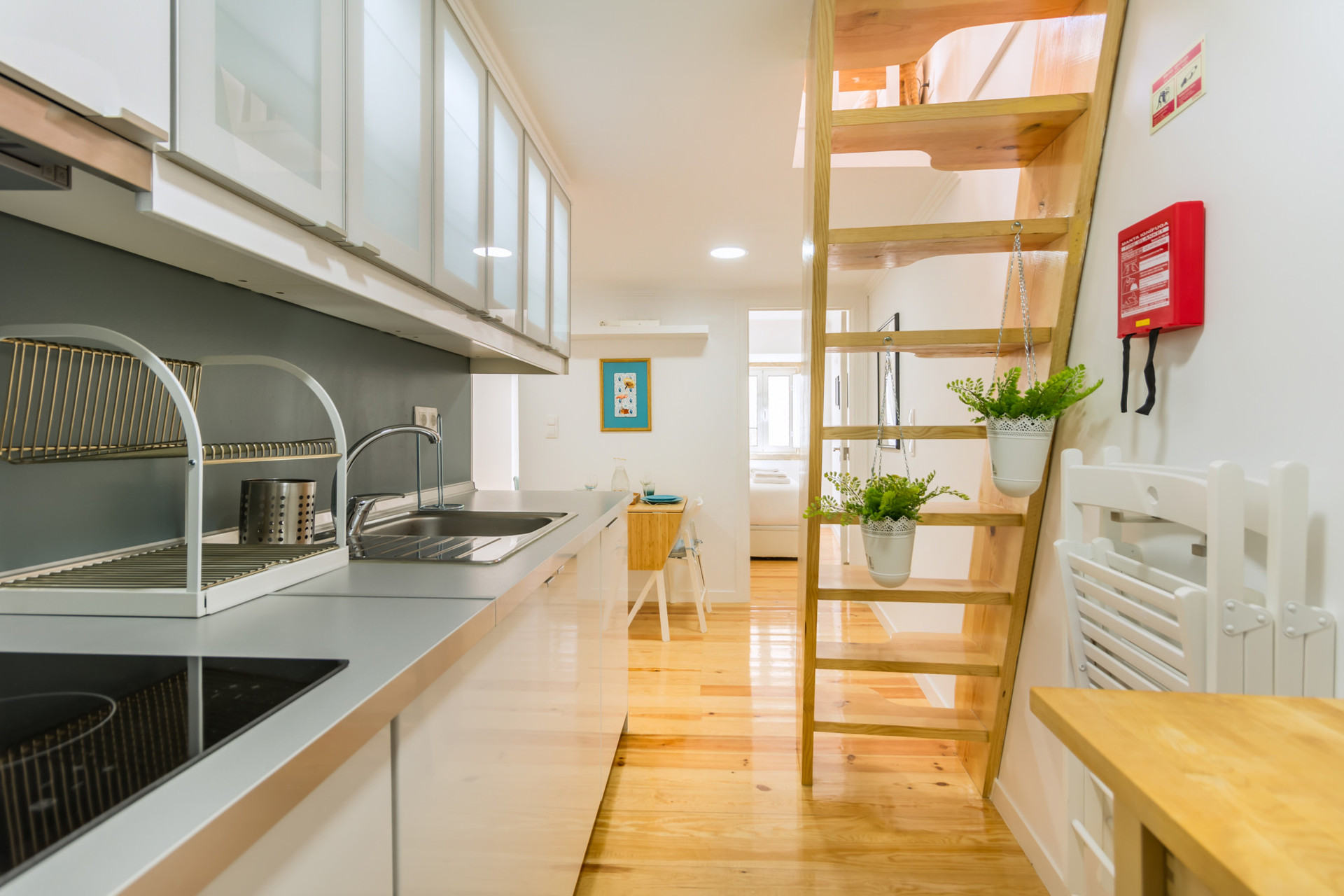 Fully Equipped Kitchen with Dining Table