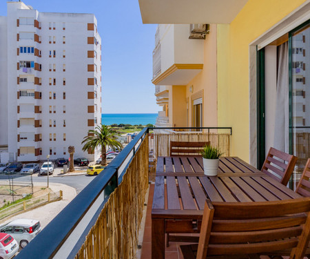 2BDR W/ AC & Pool -2min from beach- by LovelyStay