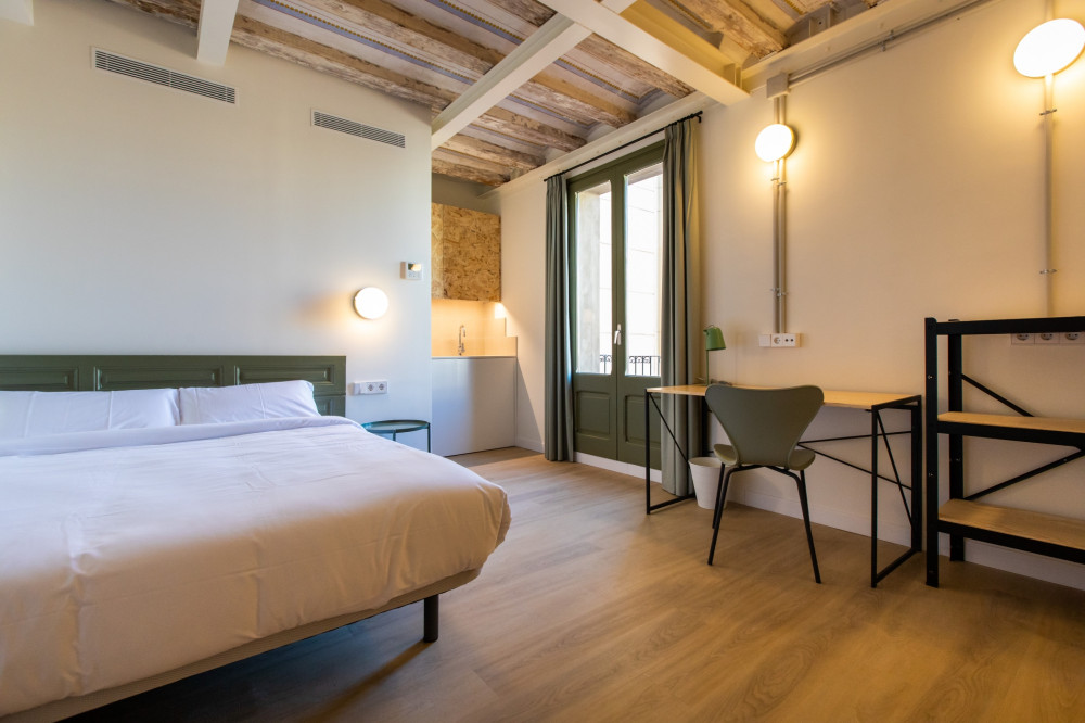 Bonita suite con balcón privado en Co living preview