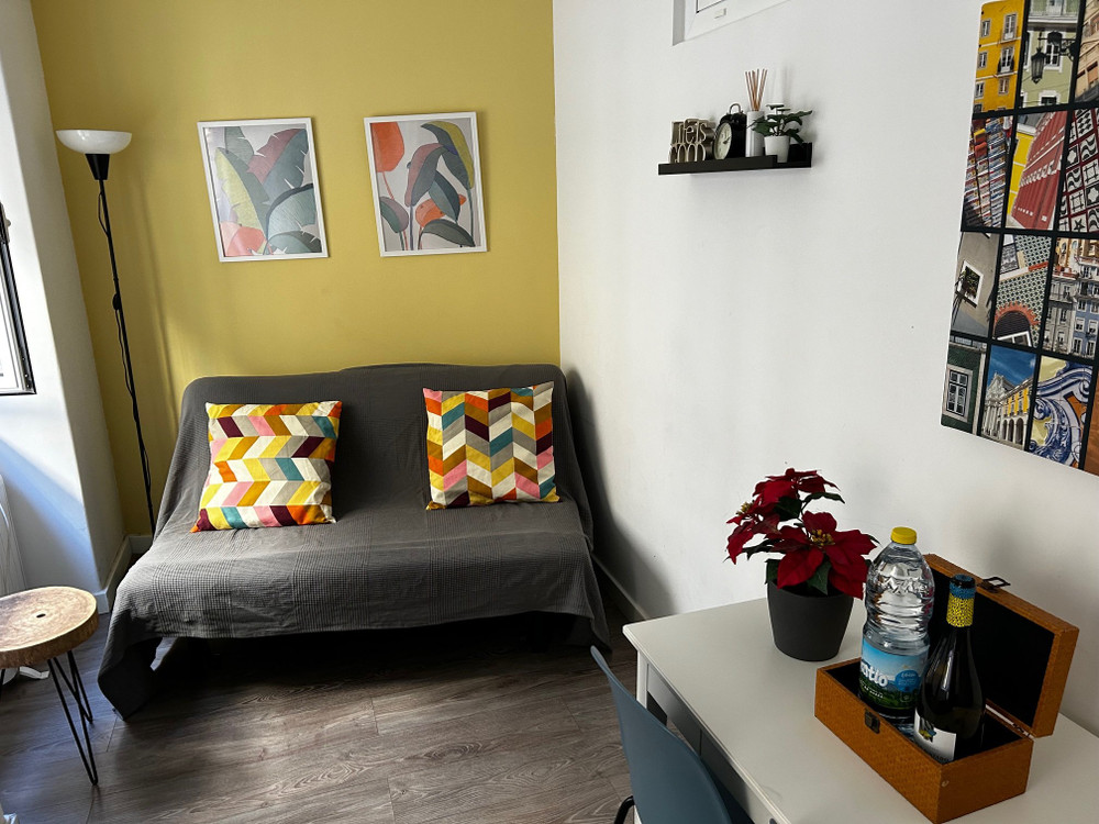 Quiet & Cozy 1-Bedroom Home in Central Lisbon preview