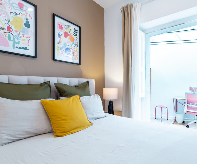 Stylish 2BR Flat in Alfama with Private Patio