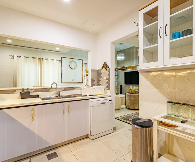 The Urban Retreat Elegant 3BR Townhouse Villanova