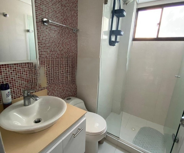 Apartamento Amoblado Manga, a pasos de la bahía
