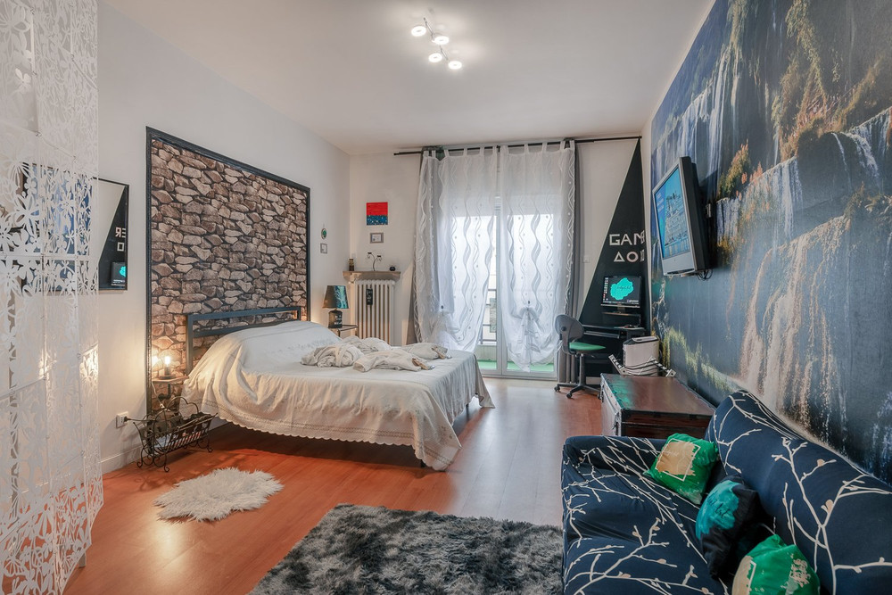 QUADRUPLE ROOM preview