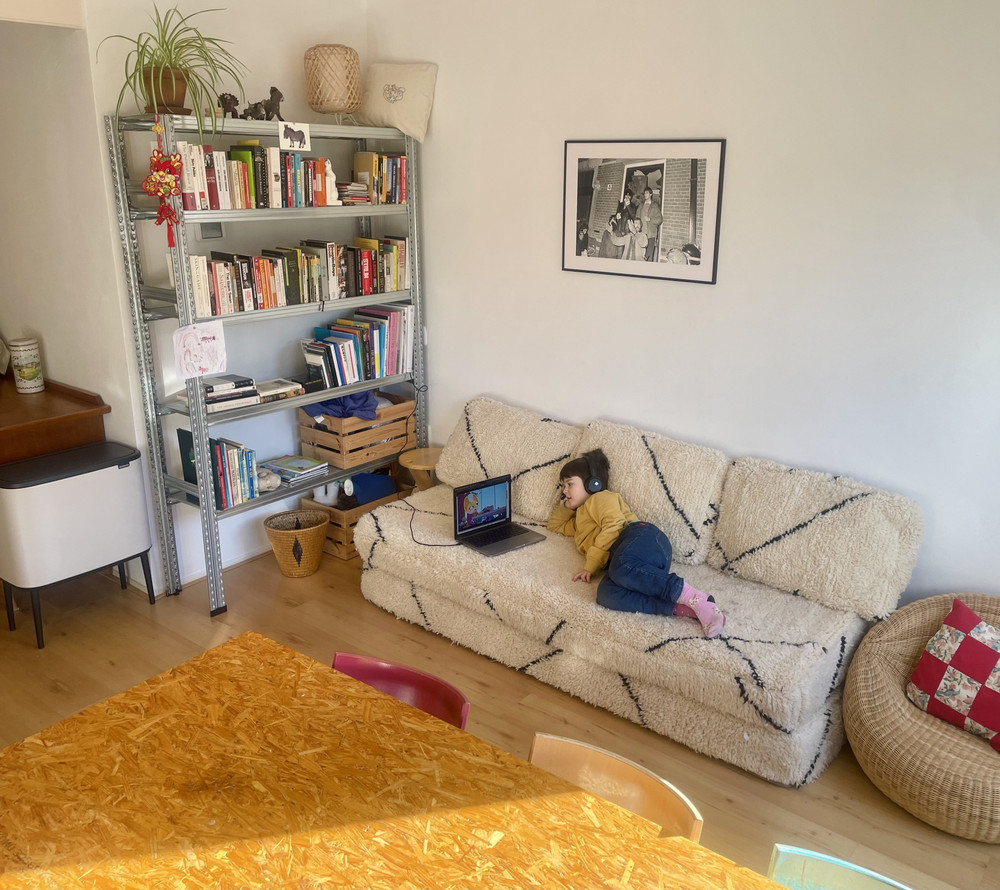 Quiet, stylish and sunny apartment near Centre preview