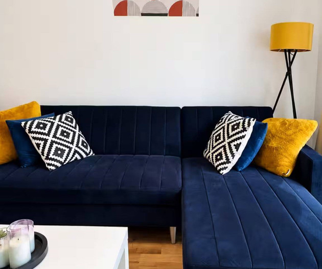 Cozy Eastleigh Home | 2 King Beds | Free Parking