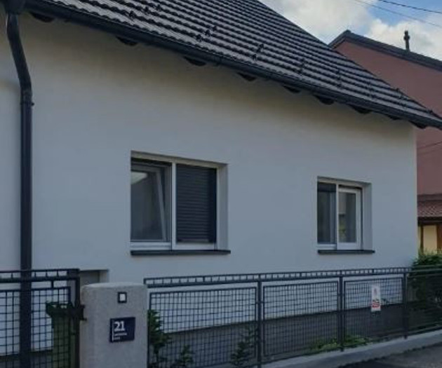Cozy 2-bedroom house with garden