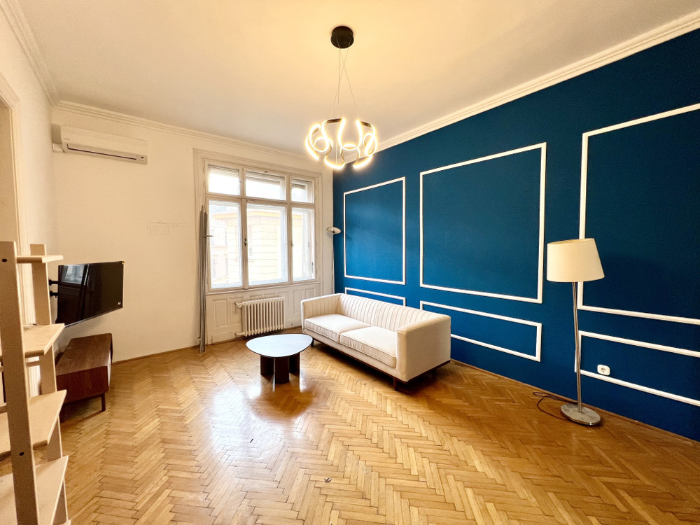 Charming 1-Bedroom Flat in Révay köz preview