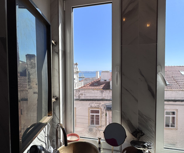 Premium 2-bedroom apartment - Alfama