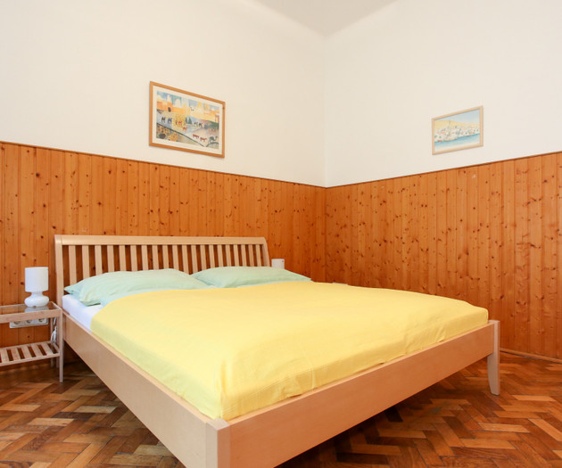 Cozy One-Room Apartment
