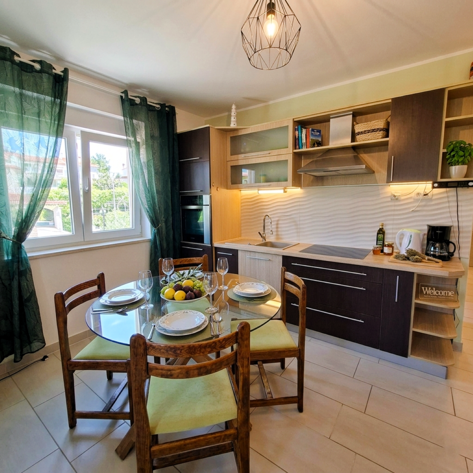 Kitchen and dining area