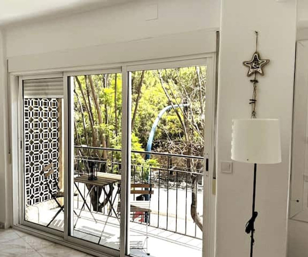 Renovated apartment, 12 minutes from the beach