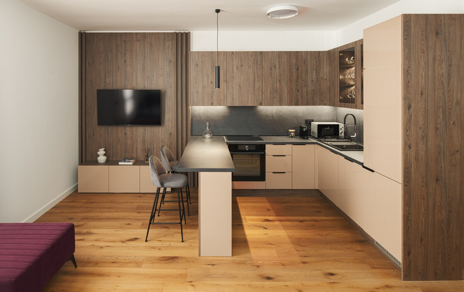 Full kitchen image 1