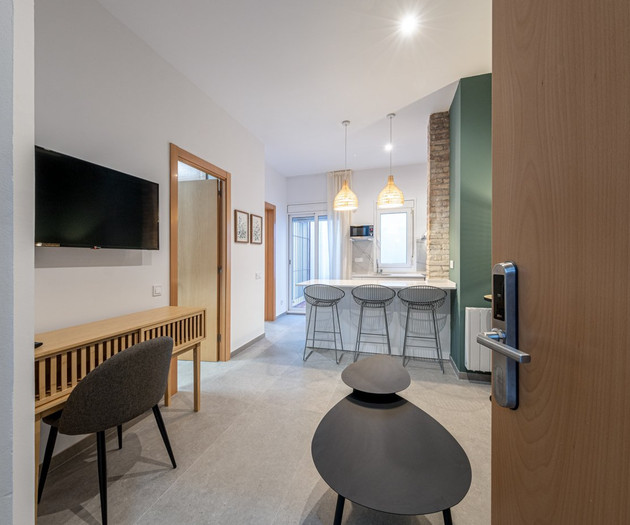 2-Bedroom Apartment Near Sants & Camp Nou
