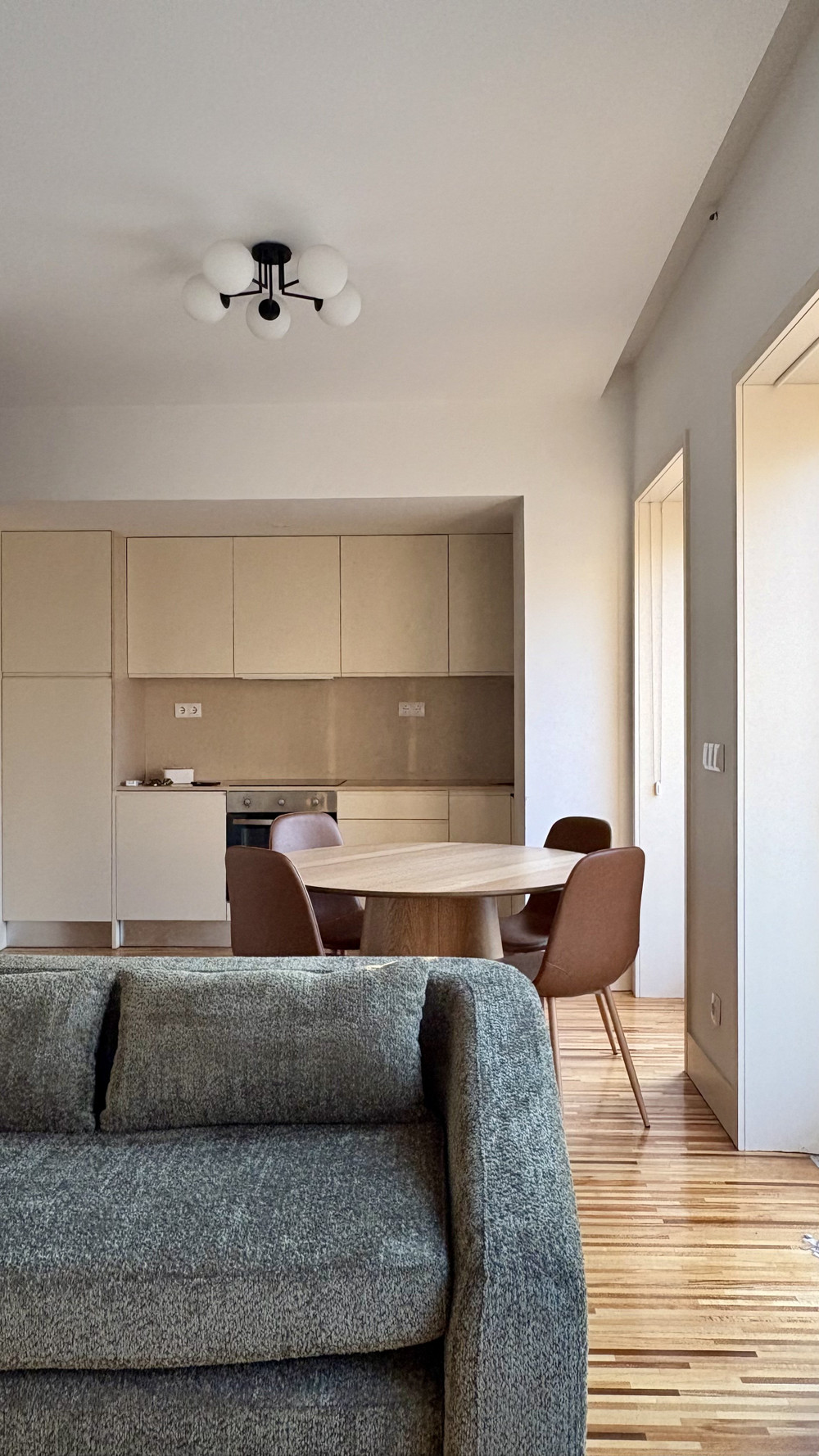 Beautiful and Sunny Apartment in Porto preview