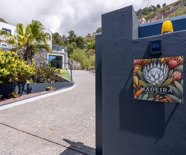 Villa w/ Private Heated Pool, Office, Gym- Madeira