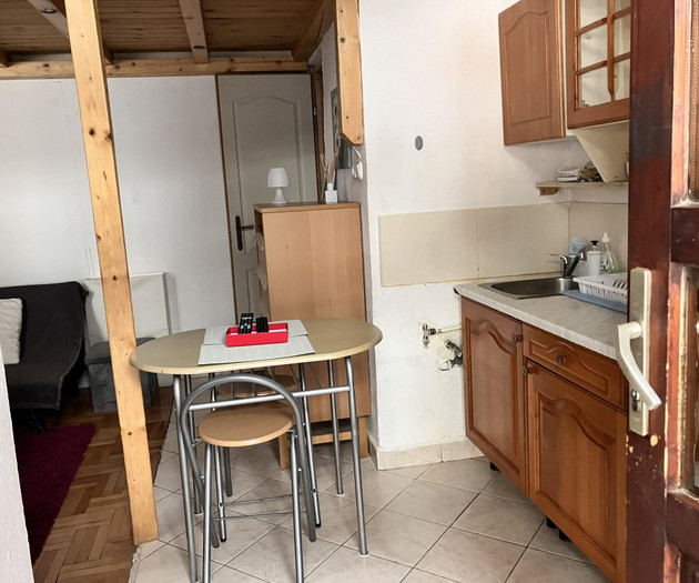Studio Flat Under the Castle Hill
